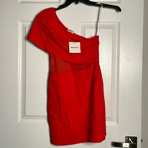 superdown Dresses & Skirts - NWT Superdown one shoulder mini dress